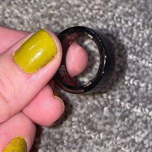 Oura Ring, 2nd Generation, EUC, comes with Charger, no box.